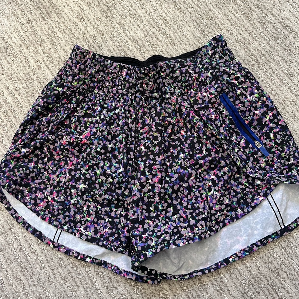 Lululemon 2019 limited edition Seawheeze reflective tracker shorts